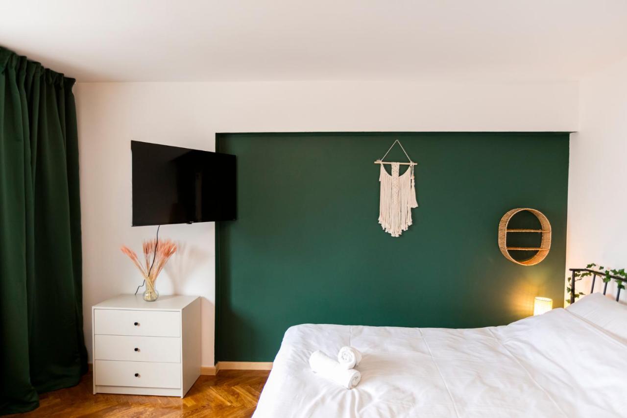 Chmielna - 250M Od Zlotych Tarasow, 350M Od Dworca Centralnego - Wifi - Smart Tv 55 Cali - Better Rental Warschau Exterior foto